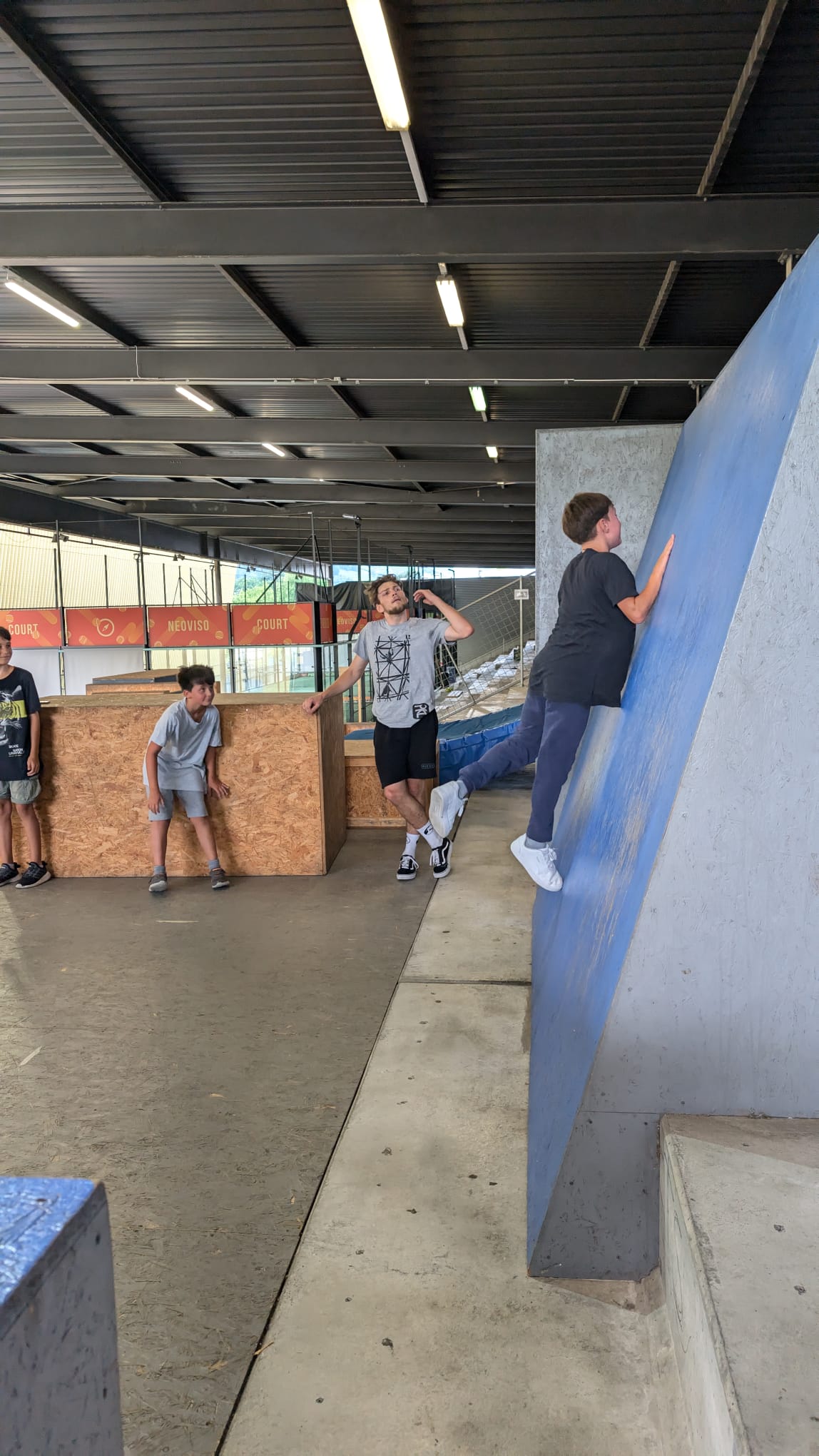 Hoch hinauf beim Parcour